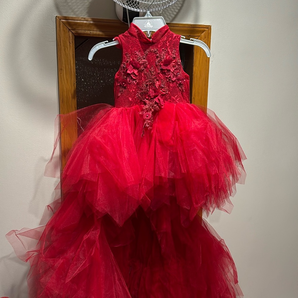 Tulle back lace up dress with removable tail